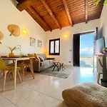 Surfing Cottages