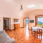 Appartamento Anna In Villa Laura