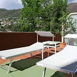 Casetta Con Terrazza