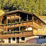 Cosy Holiday Home Diamant In The Heart Of The Dolomites