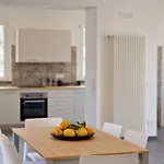 Savarese Luxury Palace