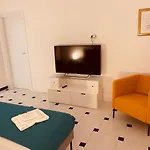 Casa Vacanza In Centro “La Mongolfiera” C.Mare Di Stabia