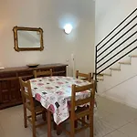 Centrico Appartamento A 100 Metri Dal Mare.