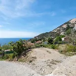 Casa Ebate