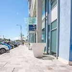 Stazione Tribunale & Universita Bright Apartment