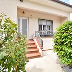 Beautiful Apartment In Camaiore With Wifi