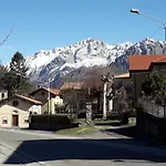 Mountains And Lake Como Apartments