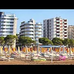 Modern Apartment For 6 People In Lignano Pineta By Beahost Rentals