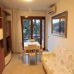 Modern Apartment For 6 People In Lignano Pineta By Beahost Rentals