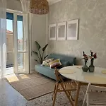 Fuori Ci Sta Il Mare!