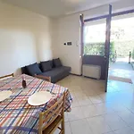 Apartment With Private Garden - Green Residence