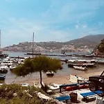 Giu Alla Spiaggia