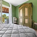 Villa Corneghe With Pool