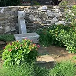 Casa In Pietra In Antico Borgo Vicino Al Centro