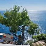Amazing Villa Cecille With Sea View Located In Positano