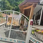 Villa Lory