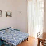 Uno Sguardo Sul Mare
