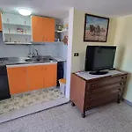 Casa Sibarys 20 Mt Dalla Stazione 1 Piano