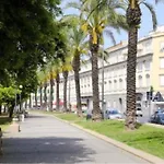 Scoglio Della Regina, Nuovo, Fronte Mare, Vicino Al Porto