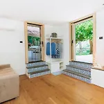Villa Lory