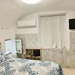 Casa Dell'Antico Teatro Di Neapolis Nel Centro Storico Di Napoli