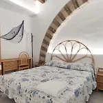 Dietro L'Angolo