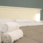 New- B&B Allison Tropea