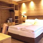Hotel Li Anta Rossa