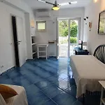 Marbnb Appartamenti Ponza Centro Porto Appartamento Palma