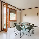 Piazza Cavour Lake View - Bymyhomeincomo