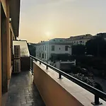 Newhouse Victoria - Sea View Apartment
