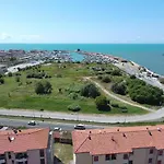Fabio A Marina Di Pisa