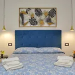 Addu Donn'Anna Ai Quartieri Spagnoli.