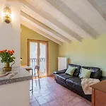Villetta Abbazia Acqua Dolce -With Stunning Terrace By Rent All Como