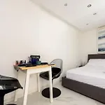 Giordano Suite Quartieri Naples