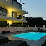 Ad Suite Apartment