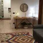 Casa Via Toledo. Centralissima E Vicina Al Porto
