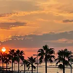 Acqua Di Mare Tra Alba E Tramonto