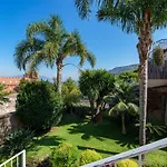 Mary'S Guest House