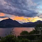 Vista D'Oro Ulivo1 - 2 Bedroom Flat With Lake View