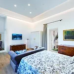 Mary'S Guest House