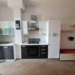 Bilocale Con Ampio Giardino