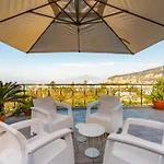 Seaview Apartment Short Lets