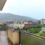 Como Apt W/ Balcony - 700 M From Borghi Station