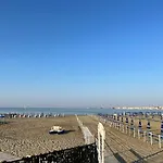 Nilu Near Rome Nettuno Giubileo 2025