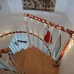 Armareaoverseassuites