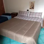 Casa Con Giardino A Due Passi Dal Mare