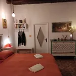 Casa Vacanza-Donnamalia Napoli Centro Storico