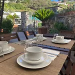 B&B Lunaponzese-Ponza Centro