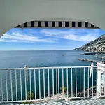 Amalfi Saracena House